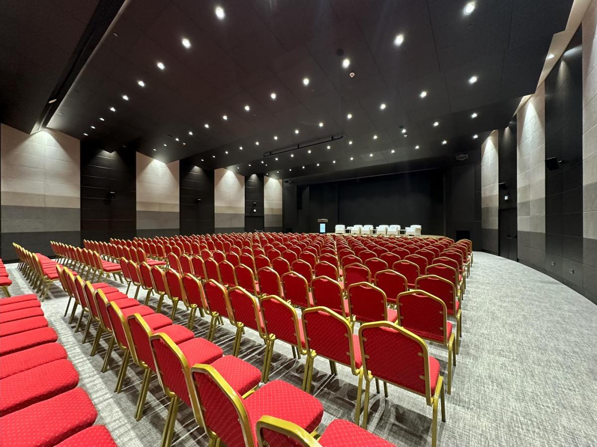Solid Mimarlık | Türkiye İhracatçılar Meclisi – Konferans Salonu