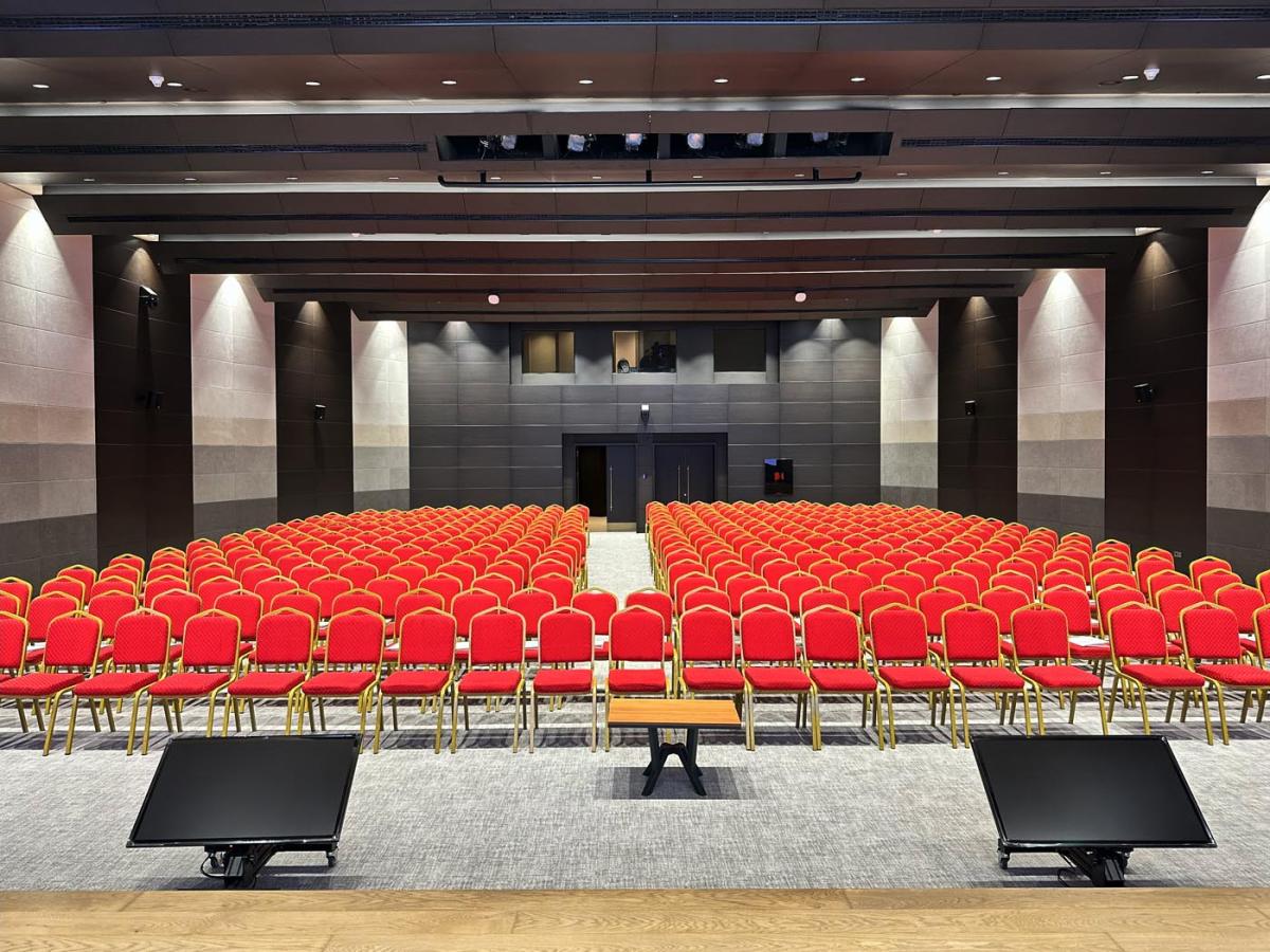 Solid Mimarlık | Türkiye İhracatçılar Meclisi – Konferans Salonu