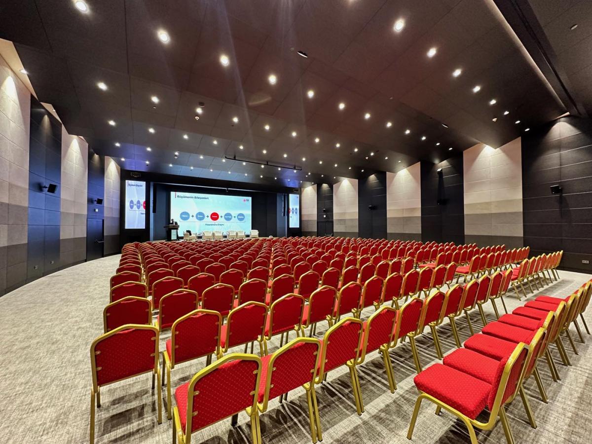 Solid Mimarlık | Türkiye İhracatçılar Meclisi – Konferans Salonu