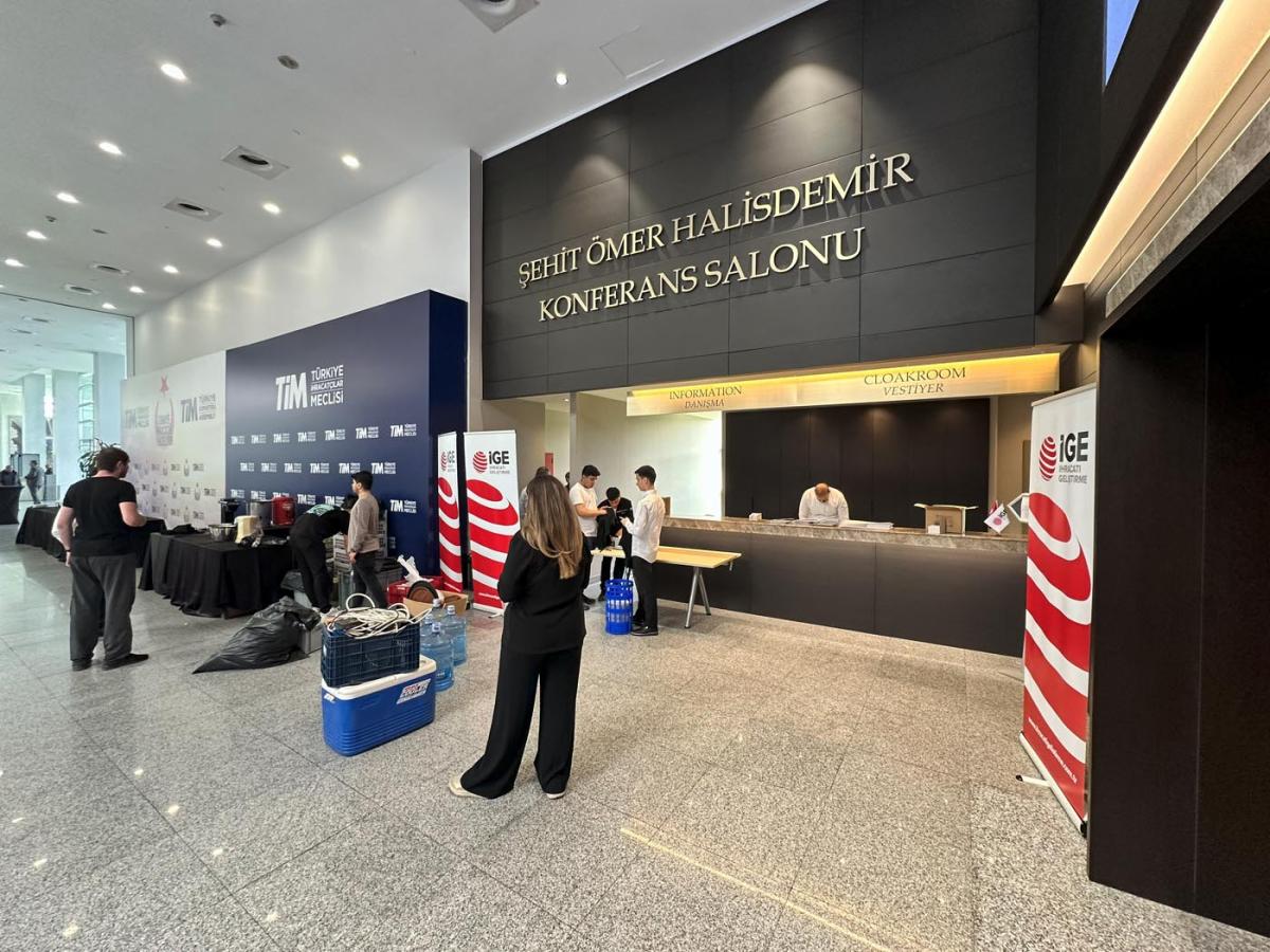 Solid Mimarlık | Türkiye İhracatçılar Meclisi – Konferans Salonu